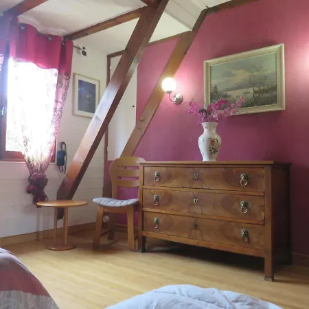 Hébergement de vacances Les Eglantines Saint-Jacques-des-Blats